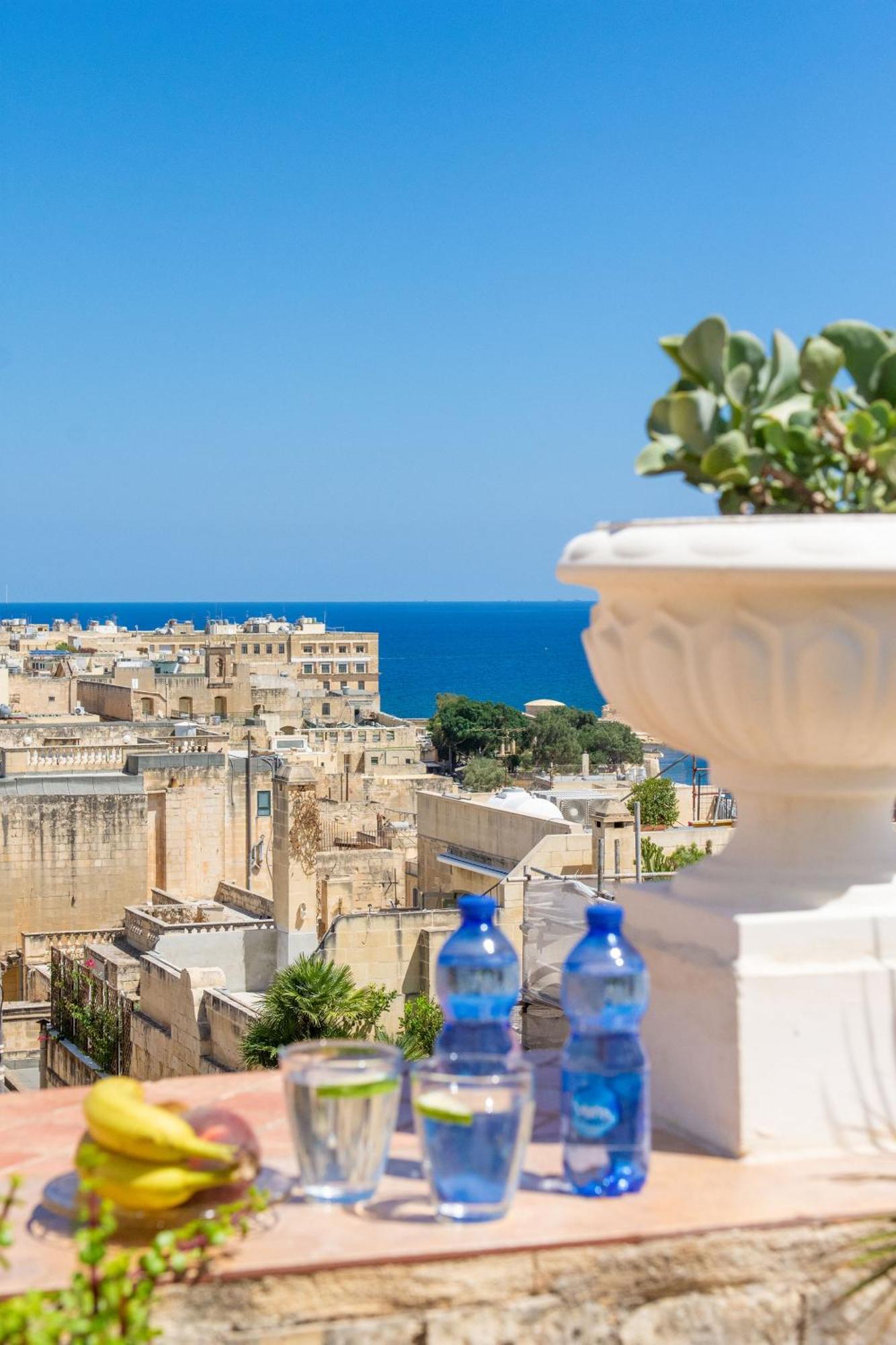 Valletta Apartments 19 ภายนอก รูปภาพ