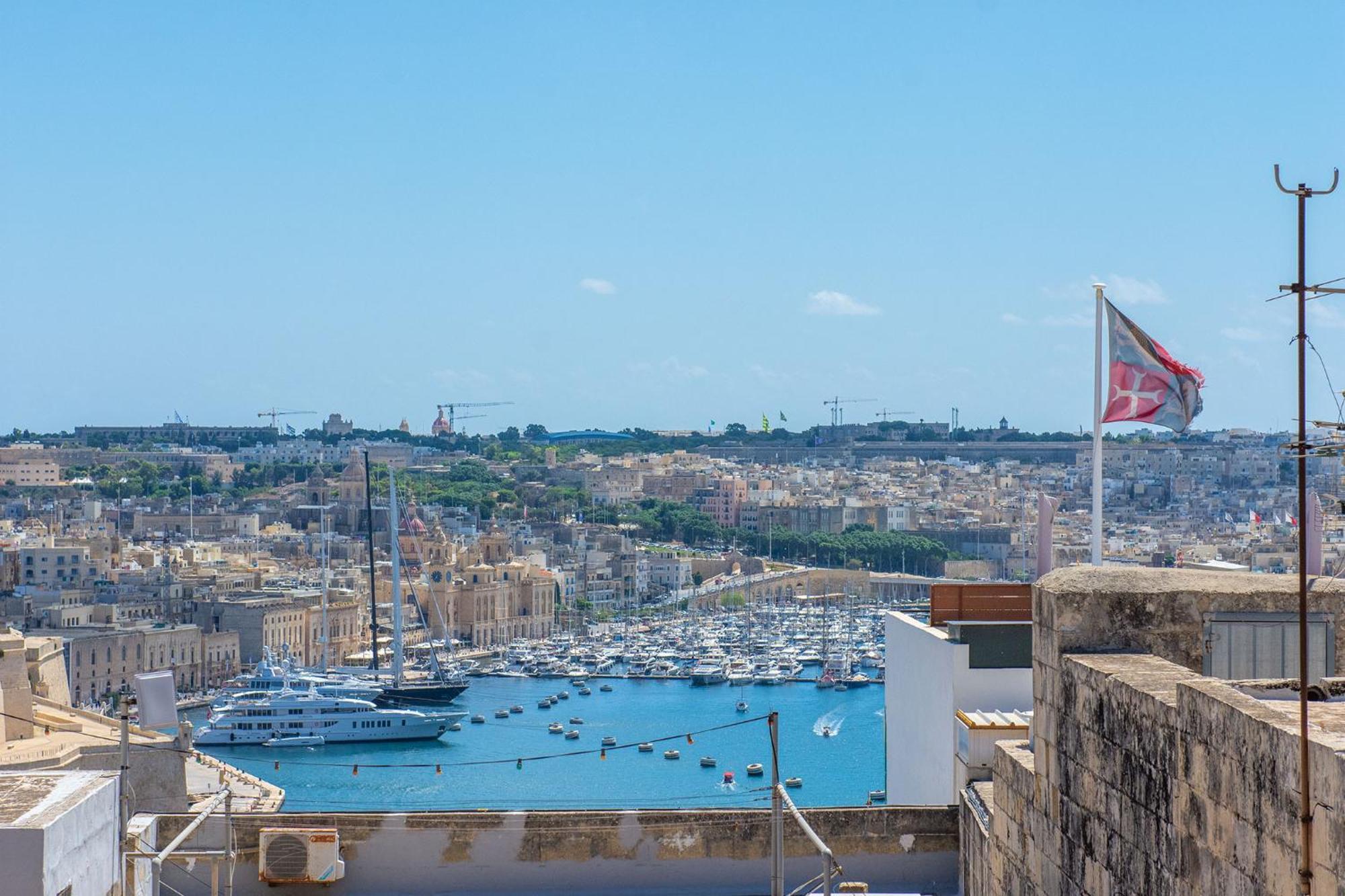 Valletta Apartments 19 ภายนอก รูปภาพ