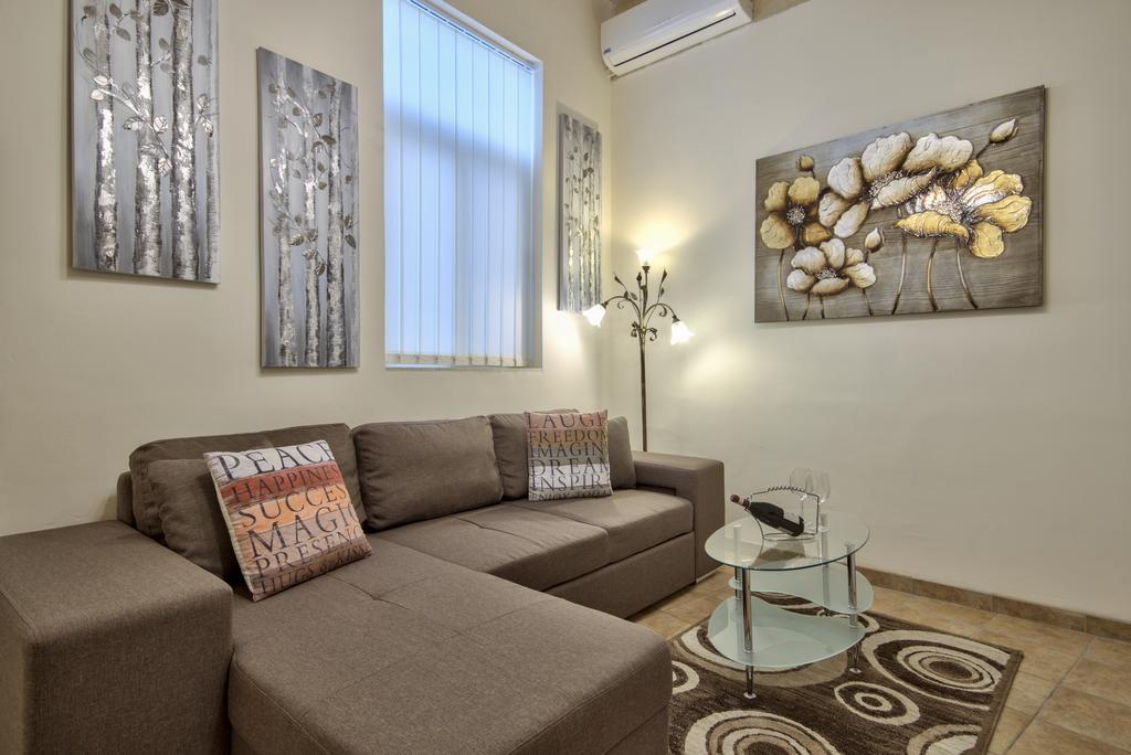 Valletta Apartments 19 ภายนอก รูปภาพ