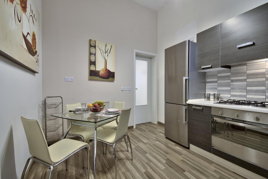 Valletta Apartments 19 ภายนอก รูปภาพ