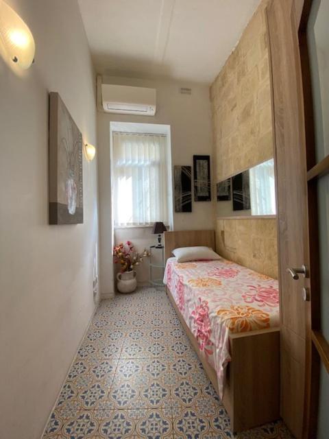 Valletta Apartments 19 ภายนอก รูปภาพ