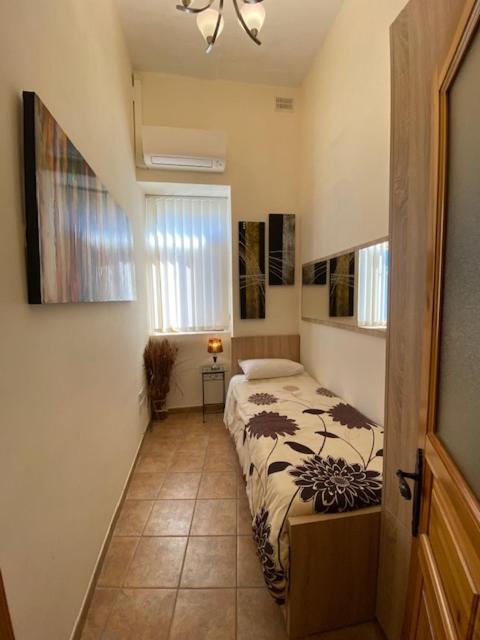 Valletta Apartments 19 ภายนอก รูปภาพ